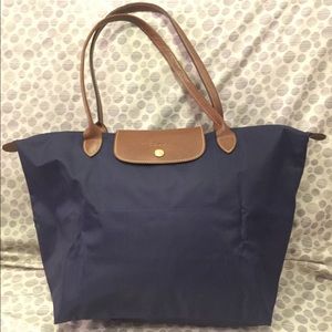 [NWOT] Longchamp Le Pliage Medium in Navy